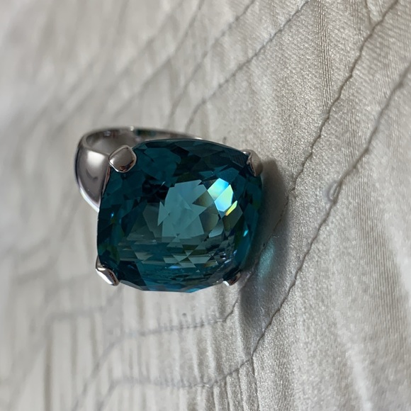 Genuine Swarovski Crystal Blue cocktail ring: Merlin size 7 (size 55) - Picture 9 of 14